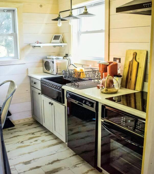 Secluded Tiny House By The Marsh With Hunting Island Beach Pass Frogmore Exterior photo