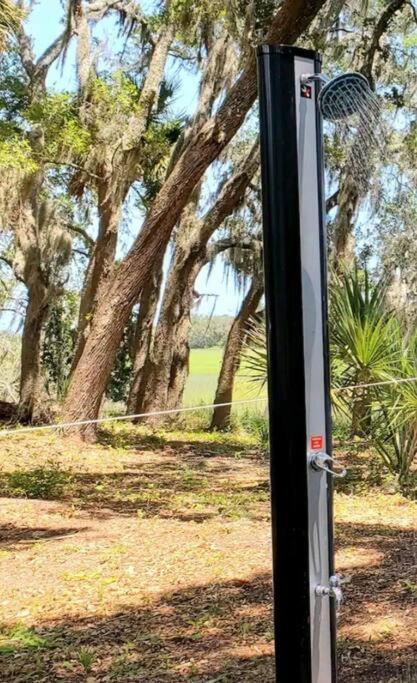 Secluded Tiny House By The Marsh With Hunting Island Beach Pass Frogmore Exterior photo